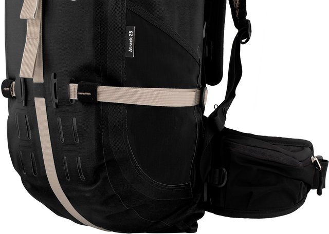 Atrack 25 L Backpack - black/25 litres