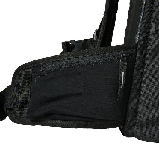 Fox Head Utility 18 L Hydration Trinkrucksack + 3 L Trinkblase - black/18 l