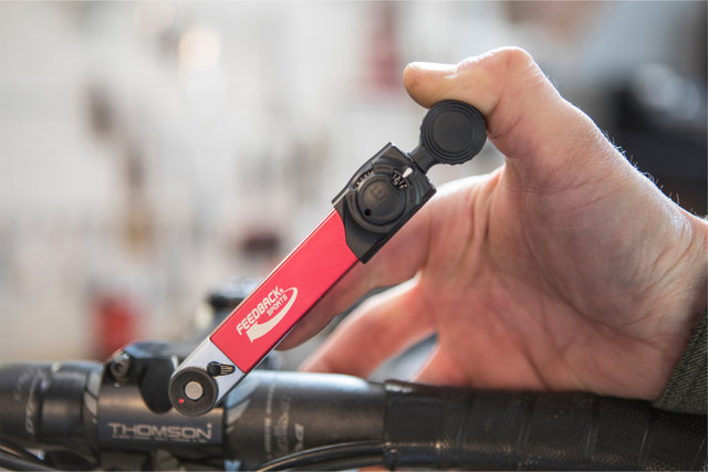 Feedback Sports Clef Dynamométrique RANGE avec Set d'Embouts - rouge / noir/2 - 10 Nm
