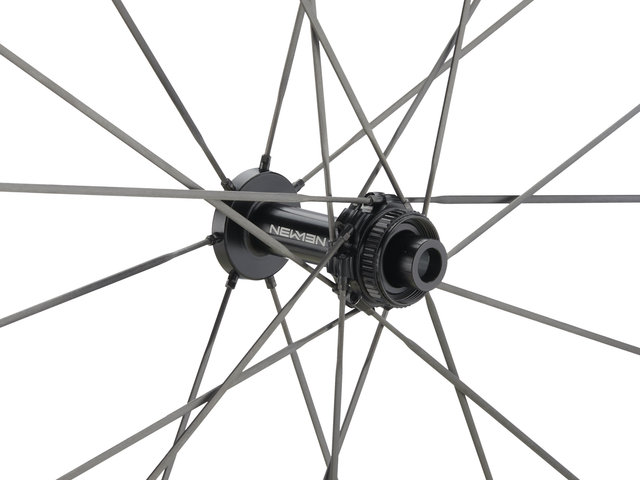 NEWMEN Advanced R.65 Streem VONOA Center Lock Disc Carbon 28" Wheelset - black-black/142 mm/100 mm/28"/Shimano Road/100 mm/Shimano Road/100 mm/142 mm