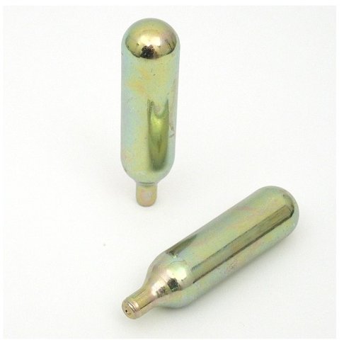 Spare Non-Threaded CO2 Cartridges, 16 g - 2 pcs - universal/universal