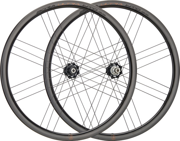 Campagnolo Juego de ruedas Bora Ultra WTO 33 Carbon Disc Center Lock 28" - black/juego de 28" (RD 12x100 + RT 12x142) Campa N3W