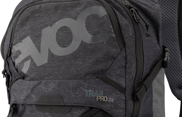 evoc Trail Pro 26 Protektorenrucksack - black-carbon grey/L/XL