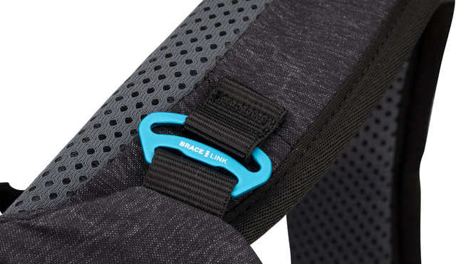 Mochila con protección integrada Trail Pro 26 - black-carbon grey/L/XL