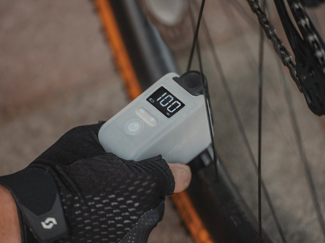 Topeak E-Booster Digital elektrische Minipumpe - grau-schwarz