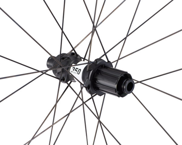 Specialized Set de Roues en carbone TERRA CL Disc Center Lock 28" - black | 100 mm | Shimano Route | 142 mm | 28" | Non Boost