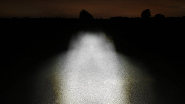 busch+müller Ixon Core LED Front Light - StVZO Approved - silver-black