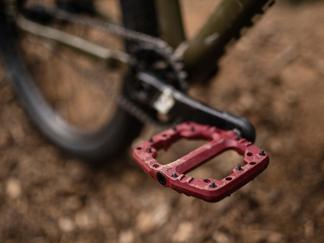 Menace 3.0 Platform Pedals - red/universal