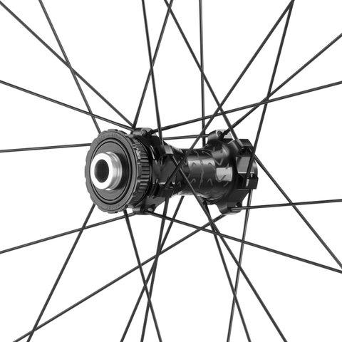 Campagnolo Juego de ruedas Levante Carbon Disc Center Lock 28" - black/Non Boost/Non Boost/142 mm/100 mm/28"/Campagnolo N3W/100 mm/Campagnolo N3W/100 mm/142 mm