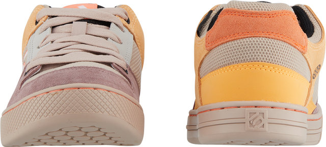 Five Ten Chaussures VTT pour Dames Freerider - wonder taupe-ftwr white-acid orange/39 1/3