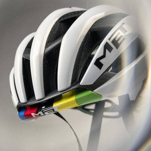 MET Casque Trenta 3K Carbone - rainbow limited edition 2026 | 56 - 58 cm