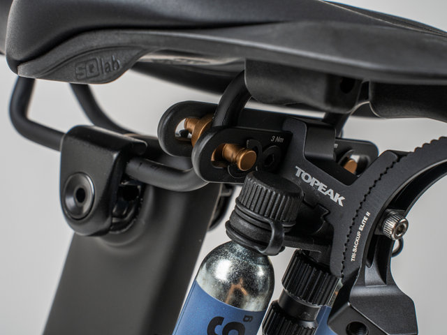 Topeak Tri-BackUp Elite 2 Flaschenhalter mit Nano AirBooster Kartuschenpumpe - schwarz