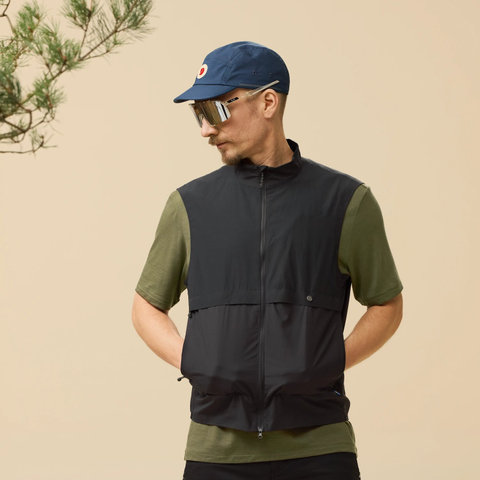 Fjällräven Gilet d'aventure extérieur Hoja - black | L