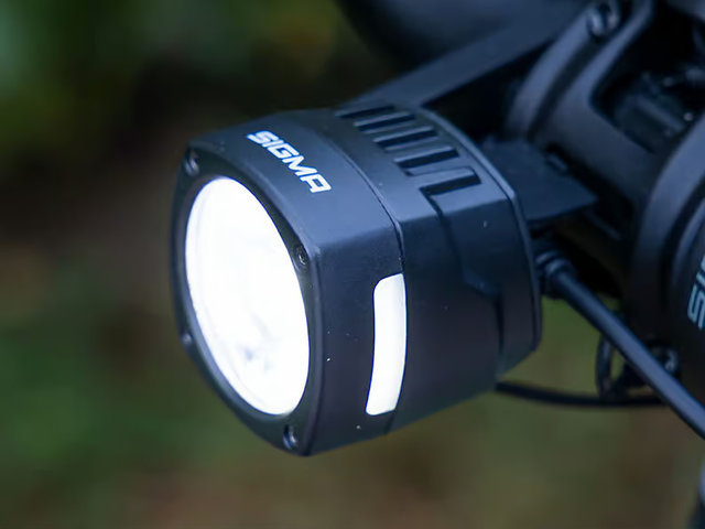 Sigma EOX FL 170 HB con aprobación StVZO - negro | 850