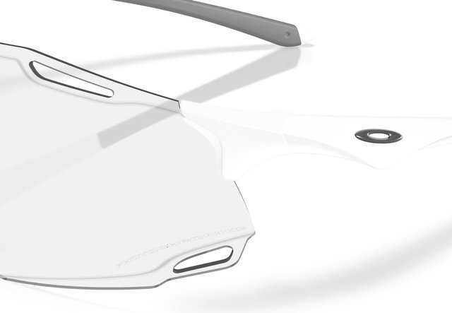 Oakley Cybr Dyno Sportbrille - matte white/clear to black iridium photochromic