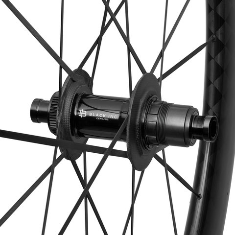 Black Inc Hyper 62 Carbon Disc Center Lock 28'' Laufradsatz - textreme glossy clearcoat | Non Boost | 28" | Non Boost | 100 mm | SRAM XDR | 142 mm