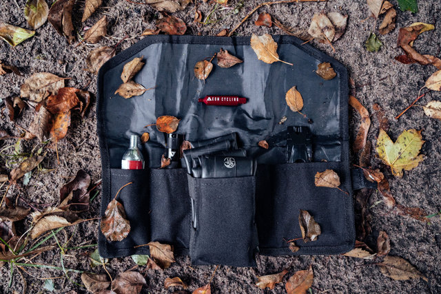 KOM Cycling Bolsa para sillín Saddle Roll XL - universal