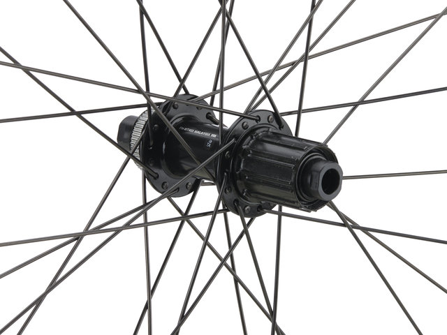 bc basic Urban Deore Center Lock Disc DT Swiss 533D 28" Wheelset - black | 28" set (front 12x100 Dynamo + rear 12x142) Shimano