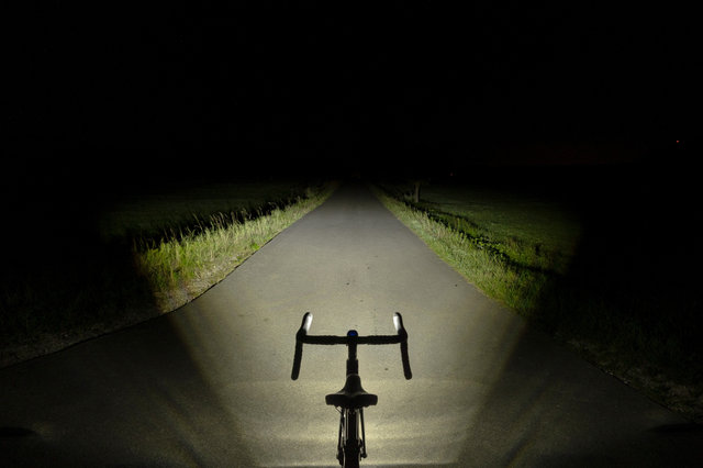 Lupine SL F Lastenrad E-Bike-Frontlicht mit StVZO-Zulassung - schwarz eloxiert | 1300