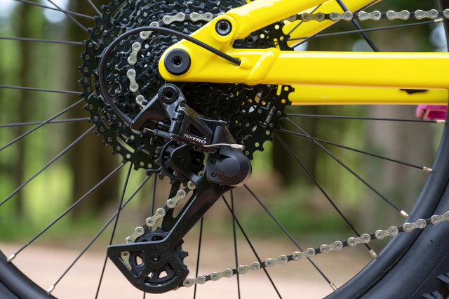 Marin Bikes Bicicleta Rift Zone Jr. 24 para niños - green-yellow fade | 152 mm | 24" | 42 mm