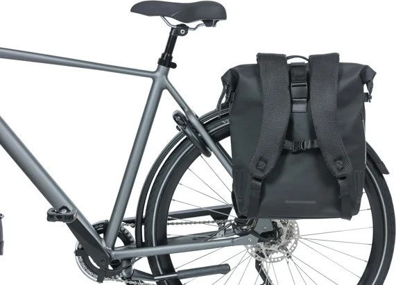 Basil SoHo Nordlicht Sac à dos de vélo - midnight black/17 