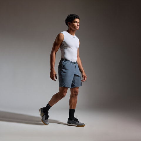 GORE Wear Pantalones Cortos Swiftride Shorts - lab graphite | M