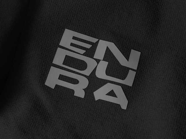 Endura Alltrack Ride Over Shorts - black | M