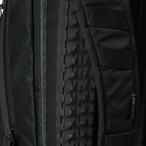 Fox Head Utility 18 L Hydration Trinkrucksack + 3 L Trinkblase - black/18 l
