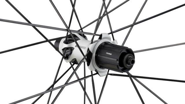 DT Swiss PR 1600 SPLINE® 32 Wheelset - schwarz | Shimano Road | 130 mm | 100 mm | 28" | 100 mm | Shimano Road | 100 mm | 130 mm | Non Boost | Non Boost