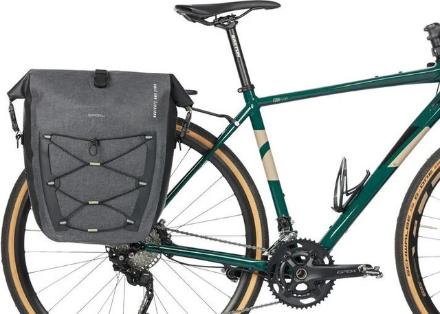Basil Navigator Storm MIK Side L Fahrradtasche - schwarz/31 l