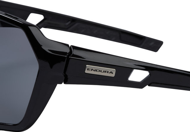 Endura Singletrack Brille - black | dark smoke