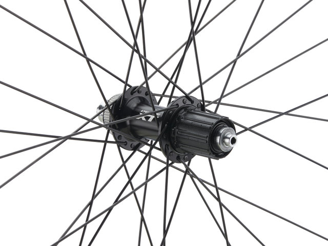 bc basic Urban XT Heavy Duty Disc Center Lock P-22 28" Wheel - black/28" rear 10x135 Shimano