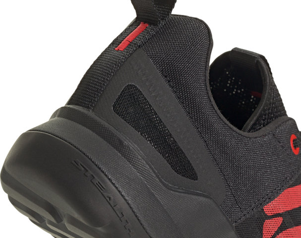 Five Ten Trailcross LT MTB Shoes 2025 model - core black-pure ruby-grey three/43 1/3