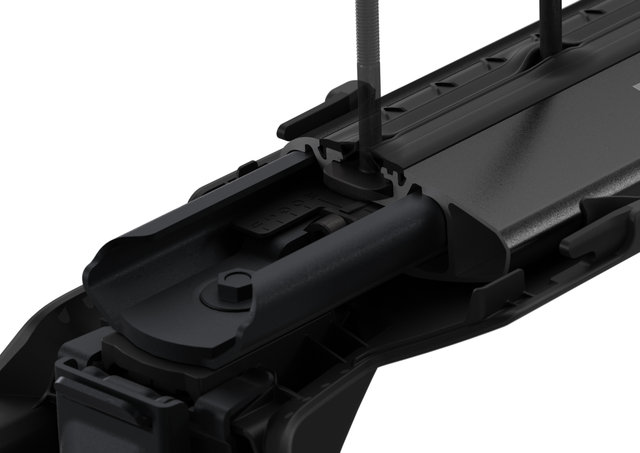 Thule WingBar Edge Crossbar for Roof Rack - black