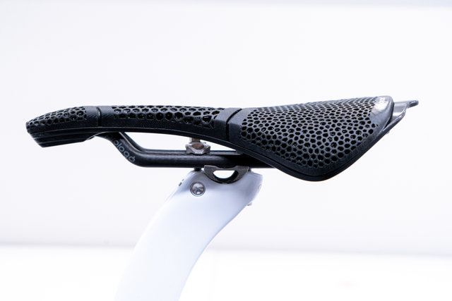 Prologo Scratch M5 PAS 3D Nack saddle - black/250 mm/140 mm