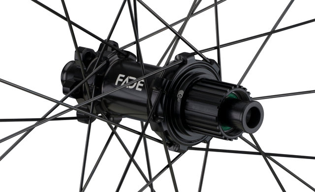 NEWMEN Juego de ruedas Evolution SL A.30 FADE Boost Disc 6 agujeros 29" - black black | Shimano Micro Spline | Boost | 148 mm | 110 mm | Boost | 29" | 110 mm | Shimano Micro Spline | 110 mm | 148 mm