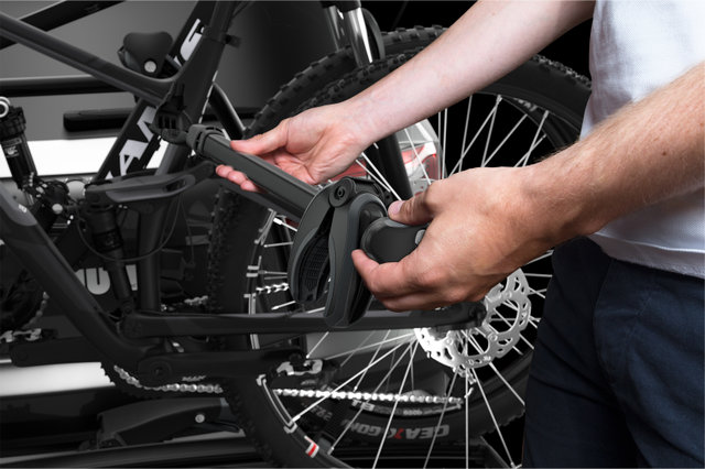 Thule Portabicicletas para enganche de remolque VeloSpace XT 2 - black