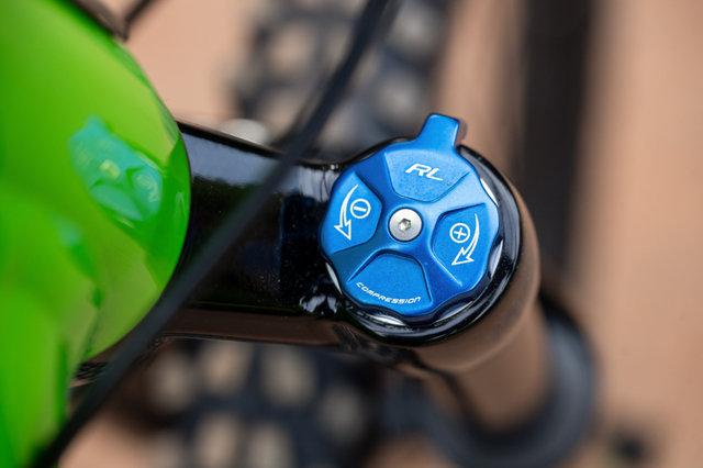 Marin Bikes Bicicleta Rift Zone Jr 26" para Niños - green-yellow fade | 42 mm | 26" | 152 mm