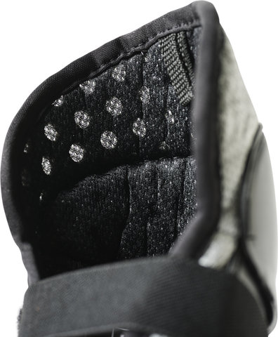 Fox Head Protector de rodilla PeeWee Titan - black-silver | one size
