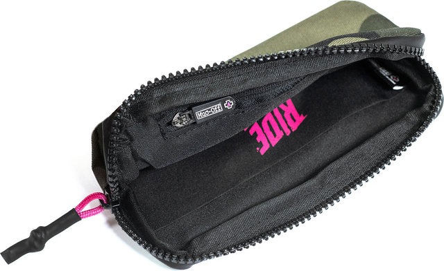 Muc-Off Essentials Case Tool Bag - camo muc off