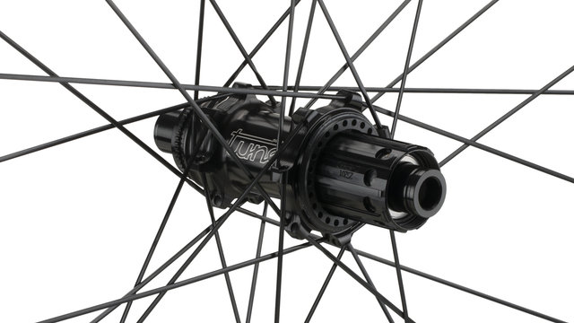 tune Set de Roues en Carbone Schwarzbrenner 45 Disc Skyline Center Lock 28" - schwarz | 142 mm | 100 mm | 28" | Shimano Route | 100 mm | Shimano Route | 100 mm | 142 mm