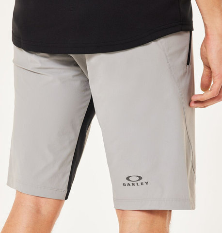 Oakley Pantalones cortos Free Ride - cement/30