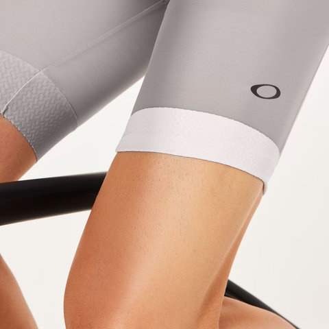 Oakley Icon Classic Bib Short 2.0 Bib Shorts - cement/M