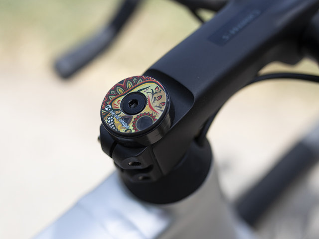 rie:sel design stem:cap Top Cap 1 1/8" - stickerbomb