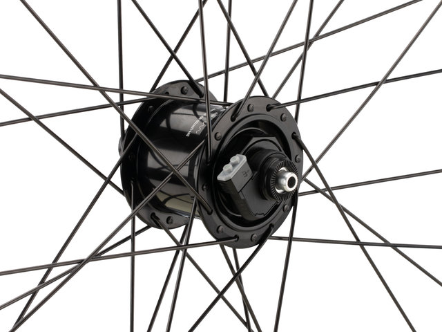 bc basic Trail/Urban XT Heavy Duty Disc CL bc p22 28" wheel - black | 28" front 9x100 dynamo