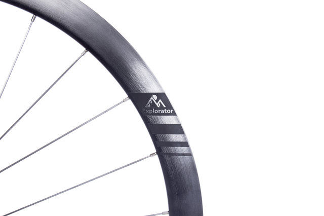 ERE Research Juego de ruedas Explorator II GCR40 Disc Center Lock 28" - black-black/Non Boost/28"/142 mm/100 mm/Shimano carretera/Non Boost