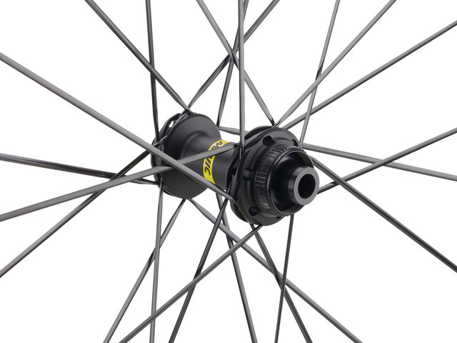 Mavic - negro/28"/142 mm/100 mm/Non Boost/Non Boost/Shimano carretera
