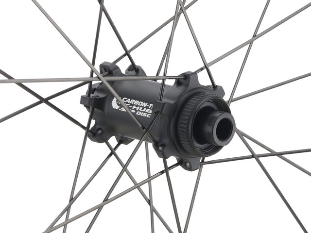 3T Discus 45|40 Carbon-Ti Disc Center Lock Wheelset Carbon 28" - Shimano Road/142 mm/100 mm/28"/Non Boost/Non Boost