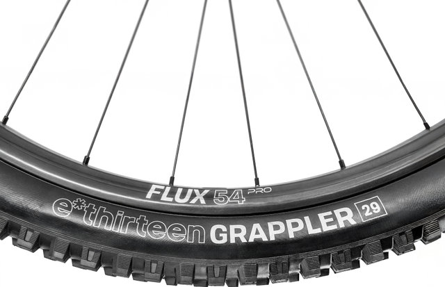 e*thirteen Grappler Flux GR Radial Mopo 29" Folding Tyre - black | 64 mm | 64-622 | 29 | 2.5 
