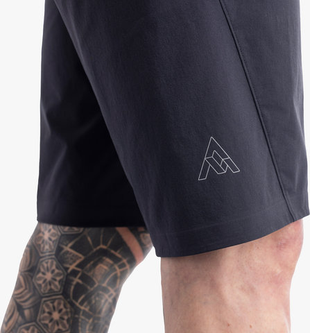7mesh Pantalones cortos de transición - black/M